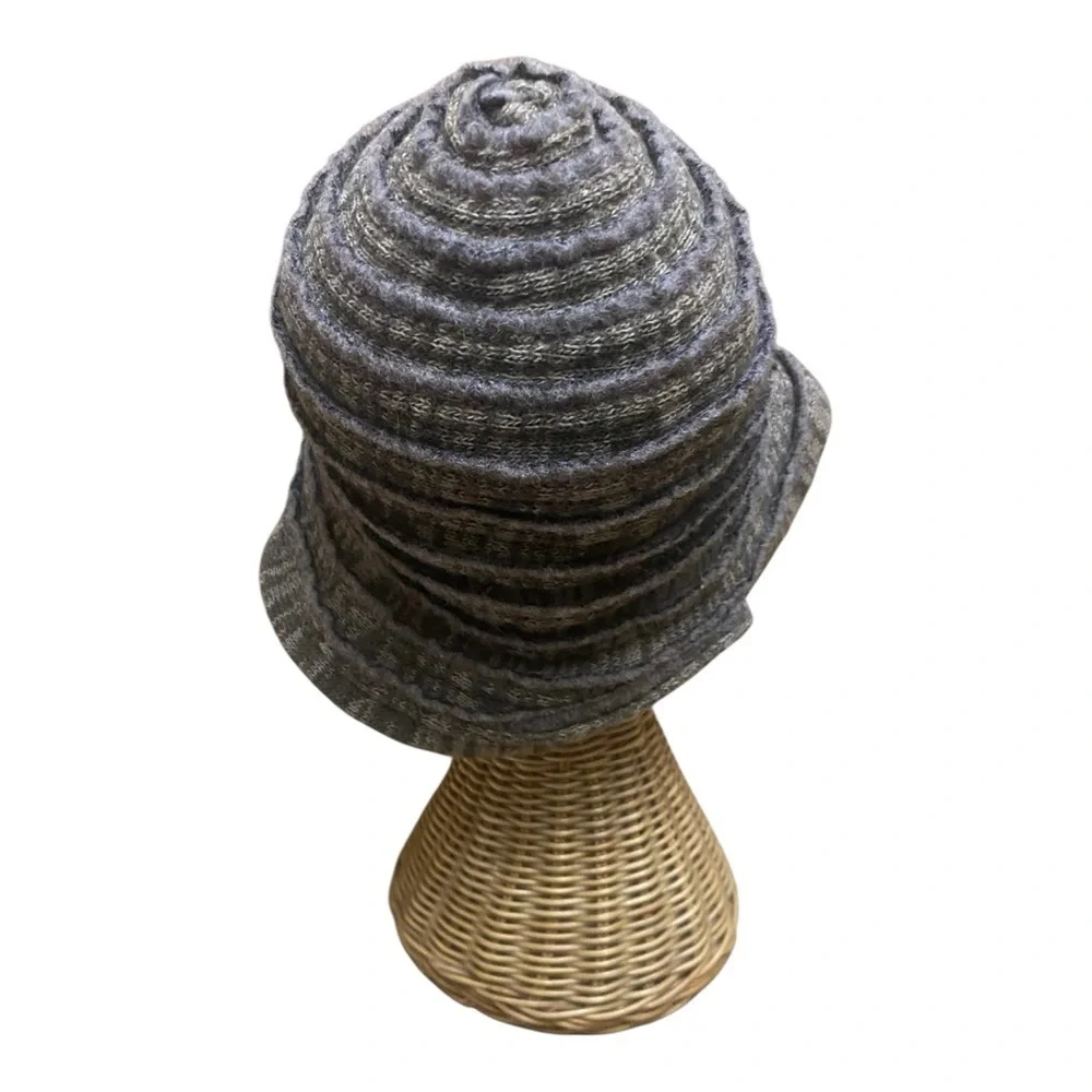 Complit By Marisa Vintage Wool Blend Felted Cloche Hat Gray Made Italy Flower
